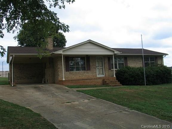 4th image of 605 Windwood Dr