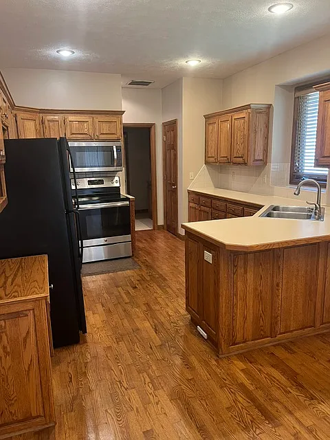 3 bed, 1679 sqft, $1,850 — Photo 4
