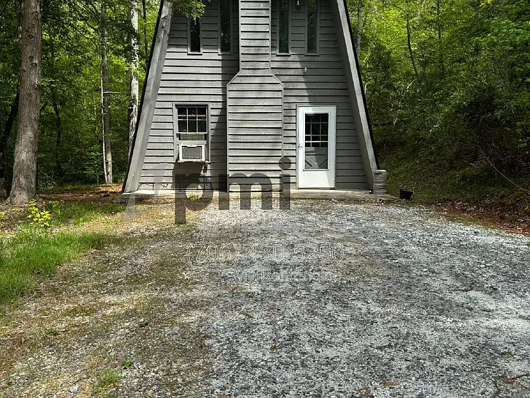 150 Cross Creek Trl — Photo 1