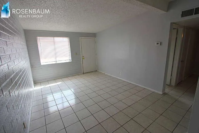 1 bed, 1.0 bath, 680 sqft, $899 — Photo 4