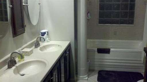5th image of 70177 Chaucer Dr