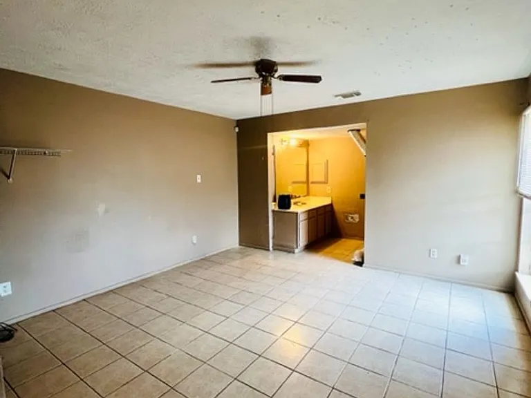 19502 Woodglen Dr — Photo 6