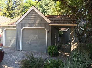 7595 SW Afton Ln, Durham, OR 97224