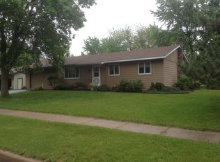 2913 Saturn Ave, Eau Claire, WI 54703
