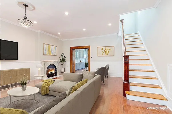 Rented by Vanguard Residential LLC | media 11