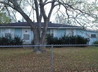 526 Darst Rd, Beasley, TX 77417