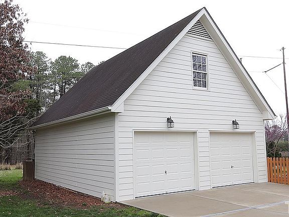 5th image of 1806 Dogwood Ln