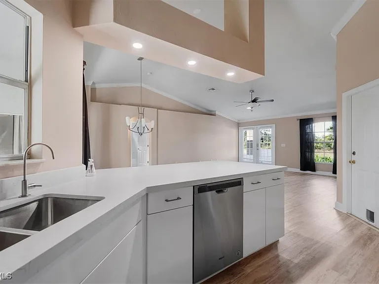 234 Pullman St — Photo 27