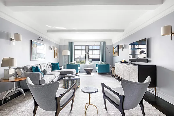 Rented by Compass | media 17