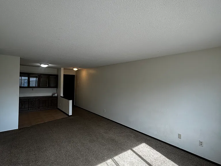 Mechanic Avenue Apartments — Photo 39