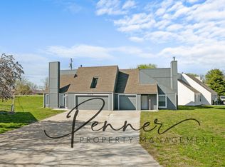1606A Blueberry Dr, Harrisonville, MO 64701
