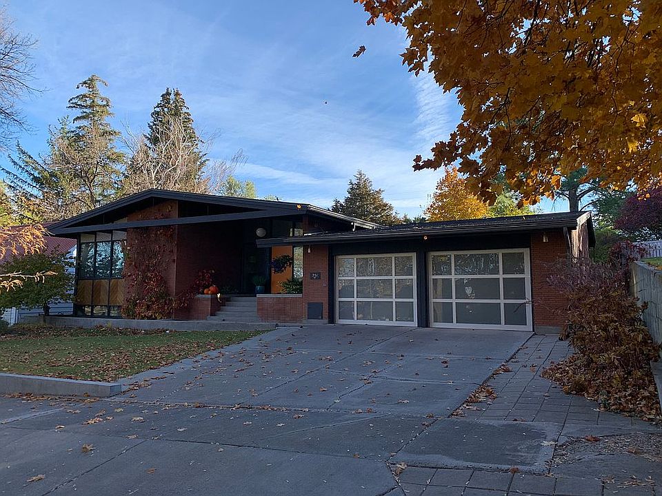 1st image of 251 Cornell Ave