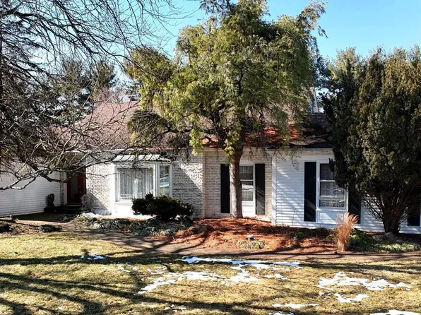 1850 Briarcliff Ter, Allentown, PA 18103