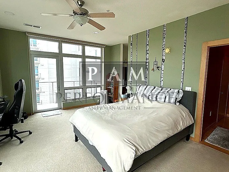 601 E Ogden Ave #601 — Photo 10