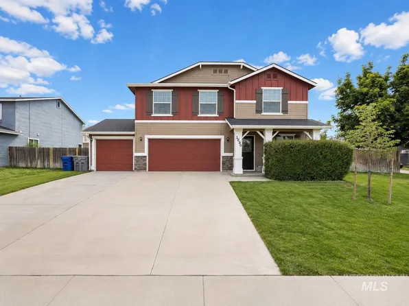 1030 SW Colonial Dr, Mountain Home, ID 83647