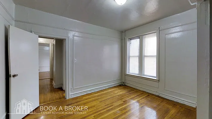 Rented by Book A Broker | media 12