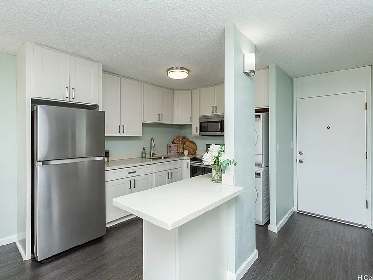 1830 Wilikina Dr #704 — Photo 4