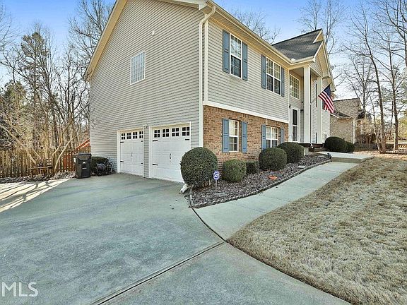4th image of 95 Heathridge Dr
