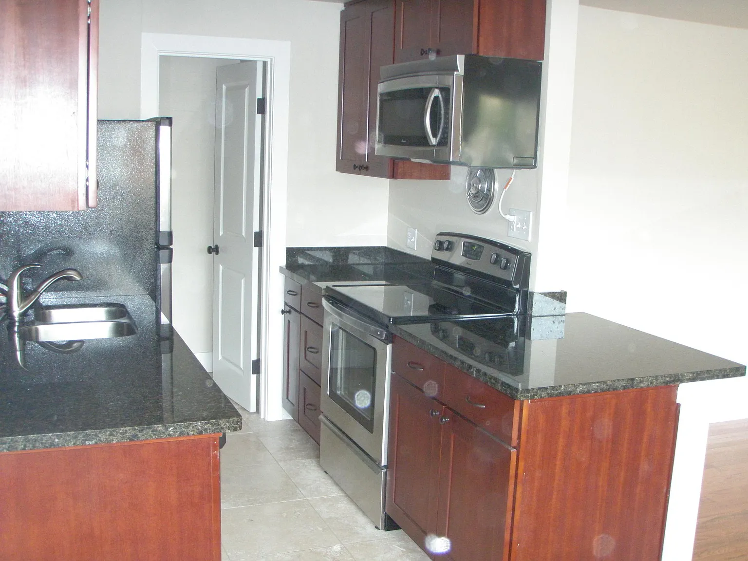 523 Prospect St — Photo 3