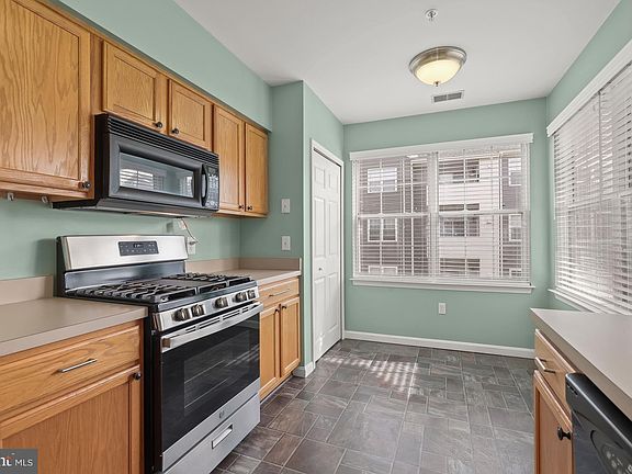 5th image of 317 Eagles Lndg Ct APT F