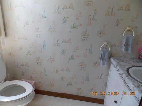 2nd image of 405 Northwood Dr