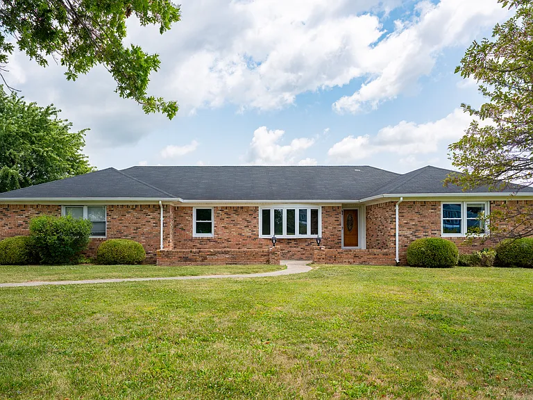 1041 N US Highway 421 — Photo 1