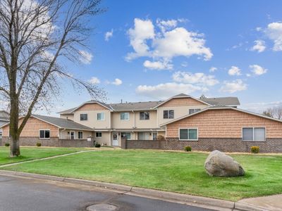 8436 S Pond Trl, Champlin, MN, 55316