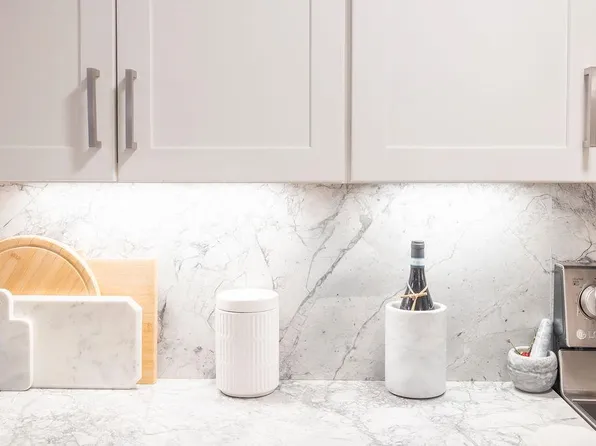 26 Avenue At Port Imperial image 6 of 38