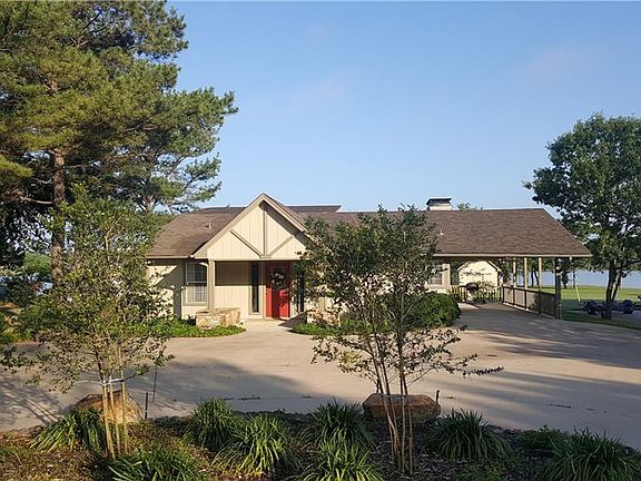 2nd image of 127 Hogan Dr