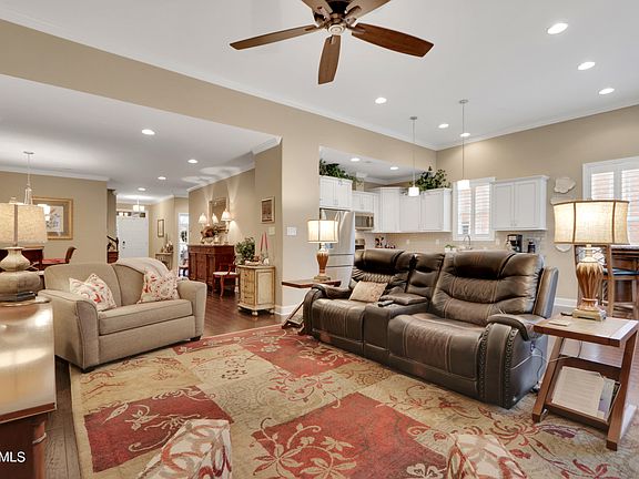 5th image of 5051 Dovewood Way
