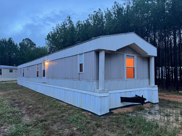 1854 Covington Ln NE, Brookhaven, MS 39601