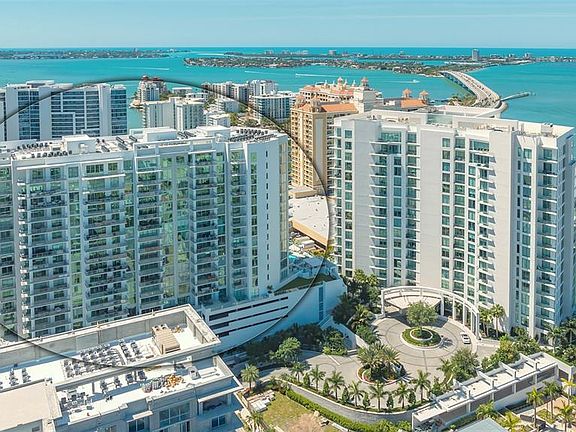 2nd image of 301 Quay Cmn #1203
