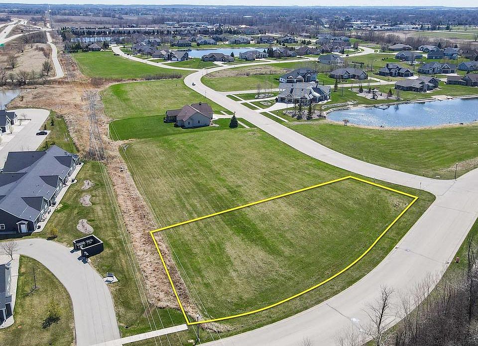 1st image of 551 N COUNTRY LANE #38