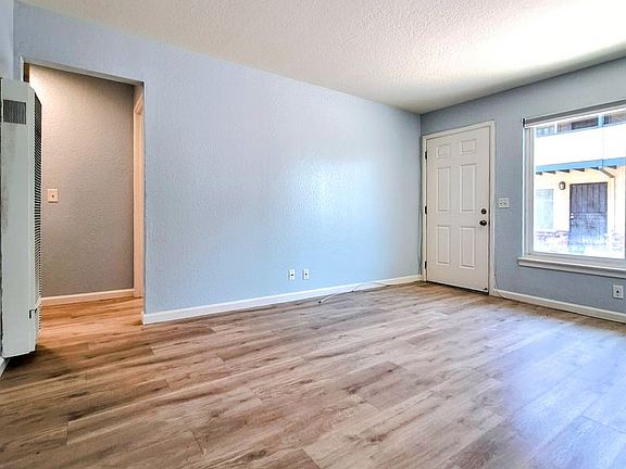 2nd image of 145 & 147 Topeka Ave #147-2