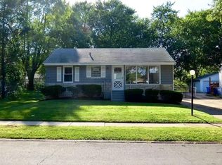355 De Smet Dr, Florissant, MO
