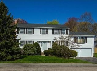 8 Old Farm Rd, Randolph, MA 02368