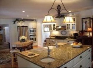 70 Knowles Mill Rd, Chester, NH 03036