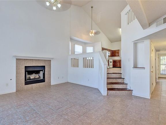 4th image of 501 Sun King Ct