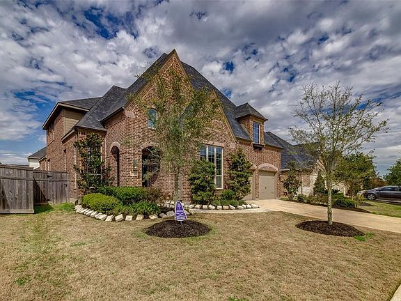 2nd image of 27534 Kingsland Place Ln