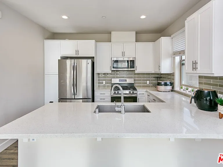 9831 Alburtis Ave #37 — Photo 23