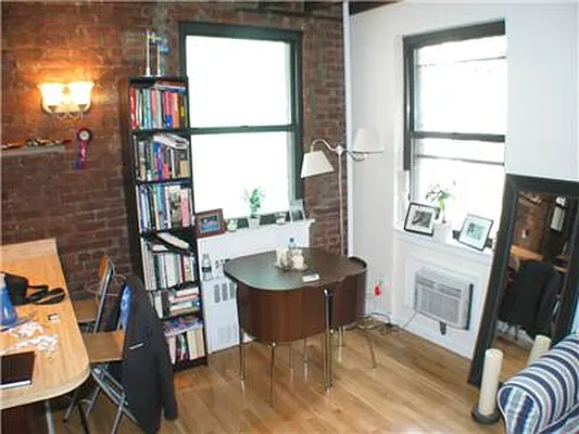 Rented by Living New York | media 18