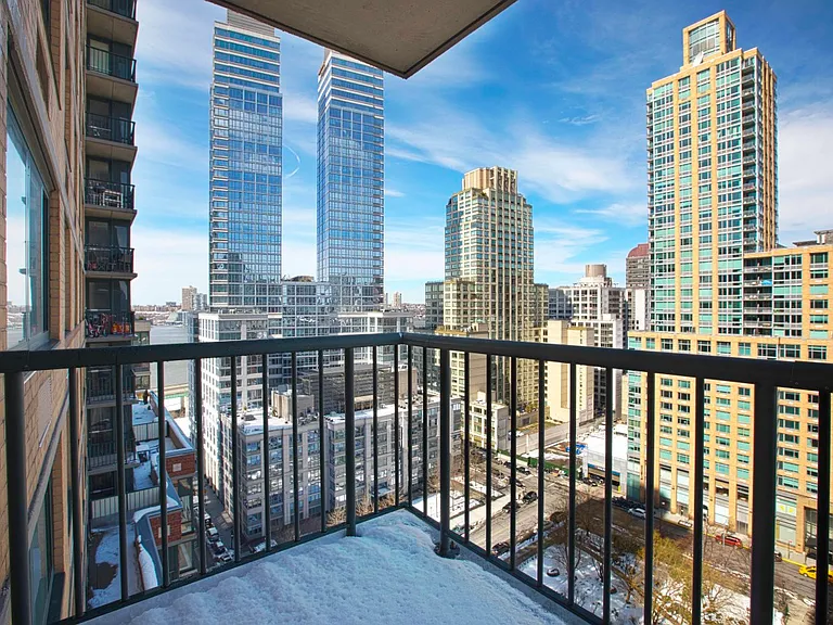 75 W End Ave #P20E — Photo 12