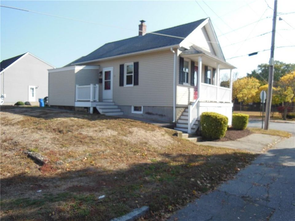 2nd image of 32 Vigilant St