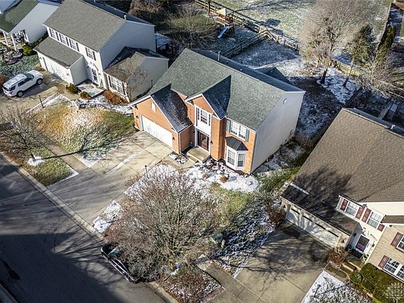 3rd image of 365 Crockett Dr
