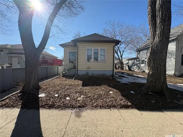 1750 Ottawa STREET, Regina, SK S4P 1P2