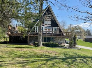 465 Hinton Rd, Shady Spring, WV 25918