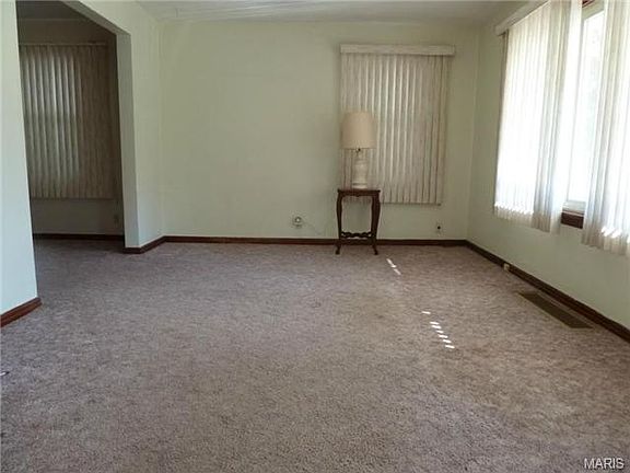 3rd image of 9770 Lilly Jean Dr