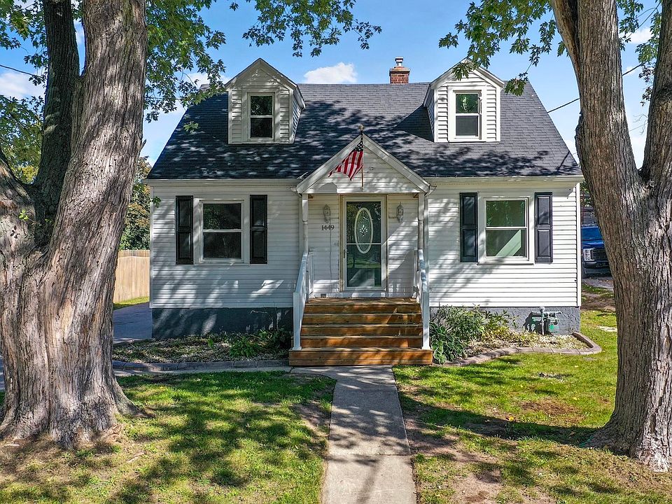 1st image of 1449 Cass St