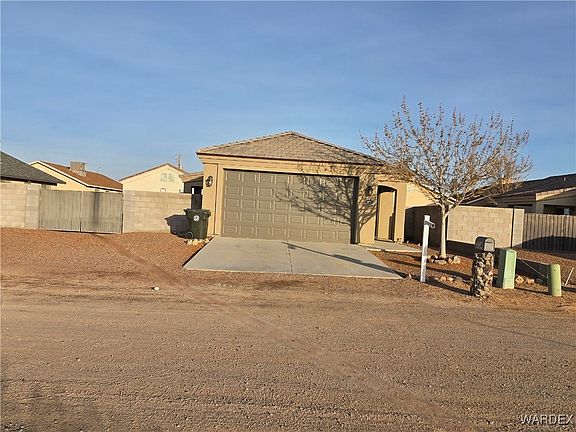 4th image of 3734 N Arizona Street