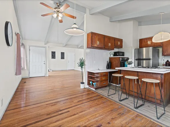 5405 W 76th St, Prairie Village, KS 66208